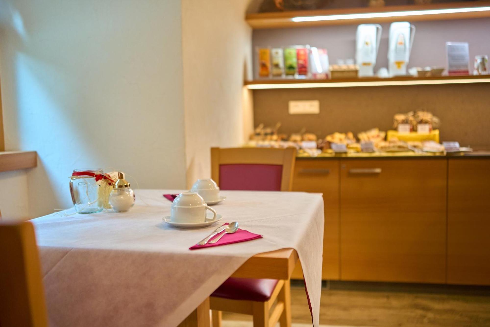 Dolcevita Ambiez B&B San Lorenzo Dorsino Buitenkant foto