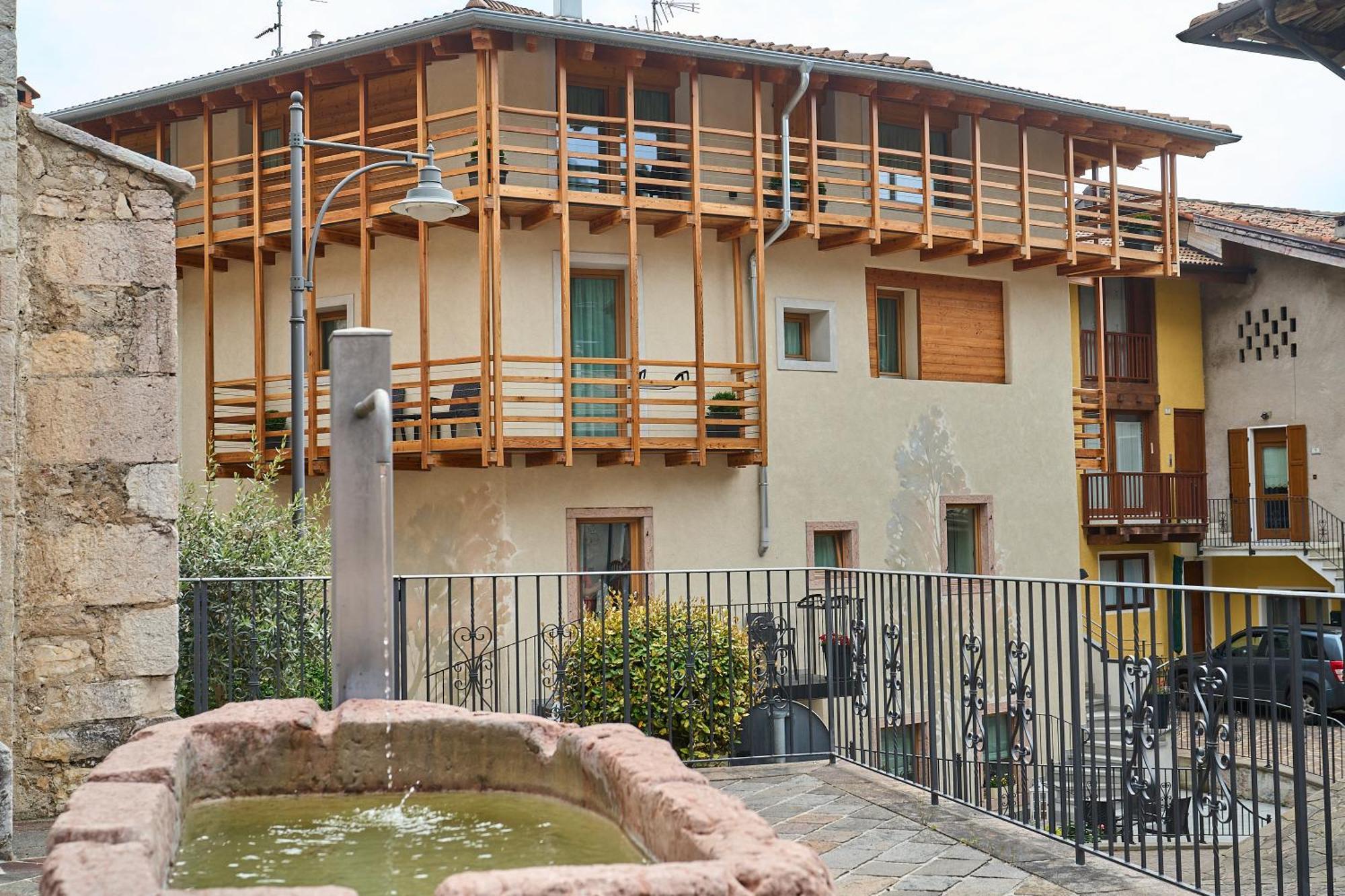 Dolcevita Ambiez B&B San Lorenzo Dorsino Buitenkant foto