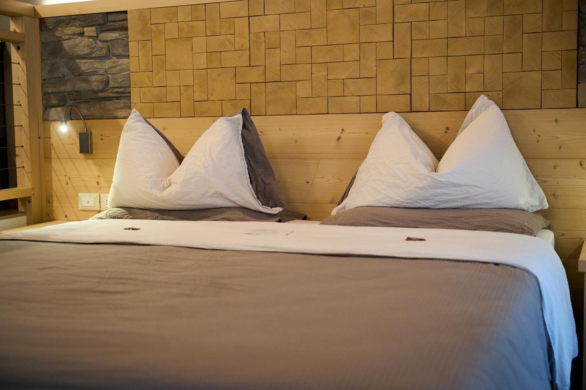 Dolcevita Ambiez B&B San Lorenzo Dorsino Buitenkant foto