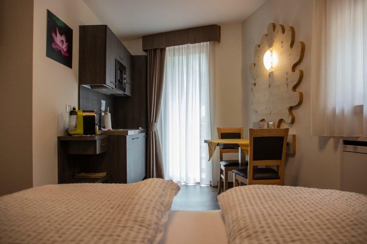 Dolcevita Ambiez B&B San Lorenzo Dorsino Buitenkant foto