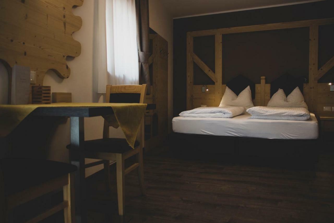 Dolcevita Ambiez B&B San Lorenzo Dorsino Buitenkant foto